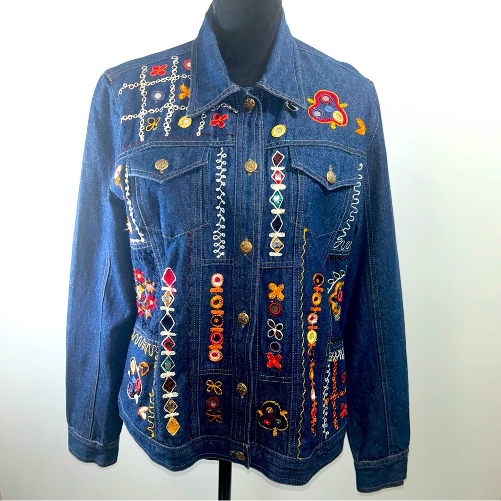 Main Street Vintage Woman’s Jean Embroidered Jacket Size Medium 100% Cotton